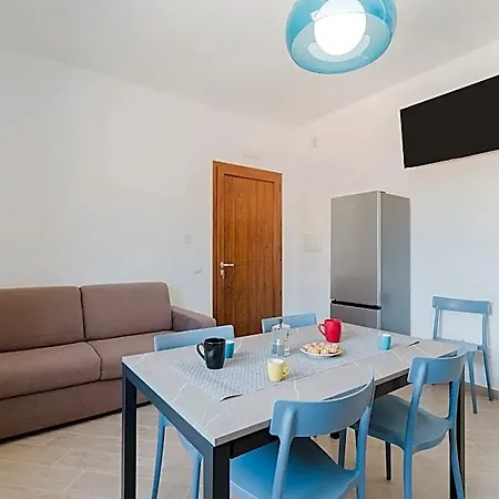 Con Piscina 3* Балестрате